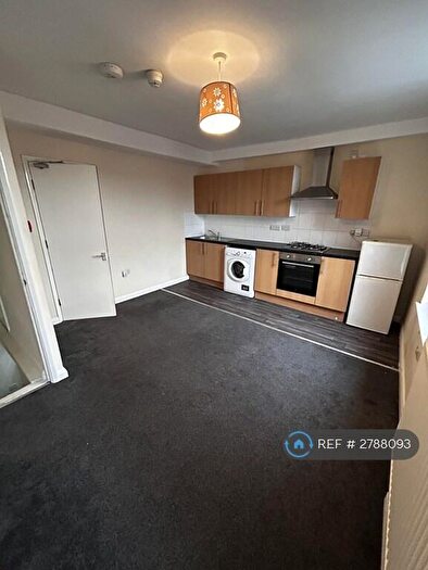 1 Bedroom Flat To Rent In Colwick Road, Nottingham, NG2