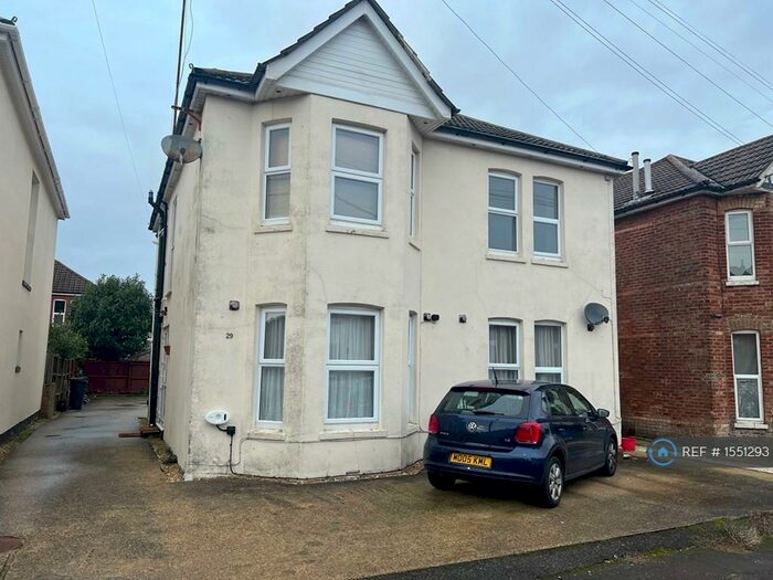 3 Bedroom Flat To Rent In Gerald Road, Bournemouth, BH3