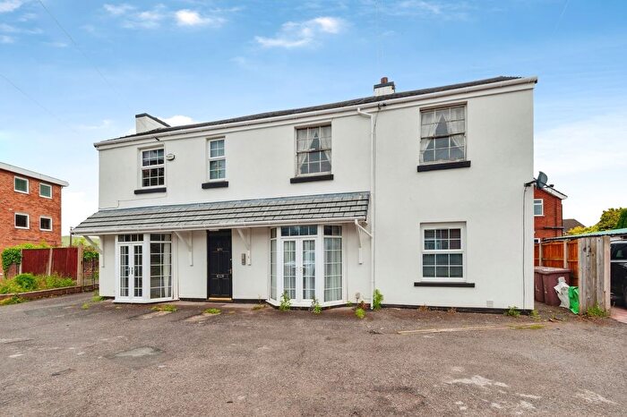 2 Bedroom Flat For Sale In Warrington Road, Rainhill, Prescot, Merseyside, L35