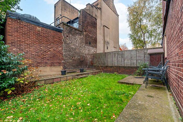 1 Bedroom Flat To Rent In Paveley St, Marylebone, London, NW8