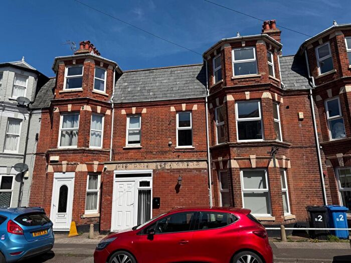 7 Bedroom House Of Multiple Occupation For Sale In Beach Road, Lowestoft, Suffolk, NR32