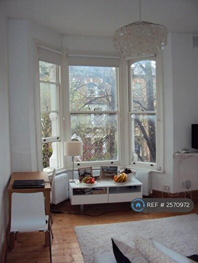 1 Bedroom Flat To Rent In Mercers Road, London, N19