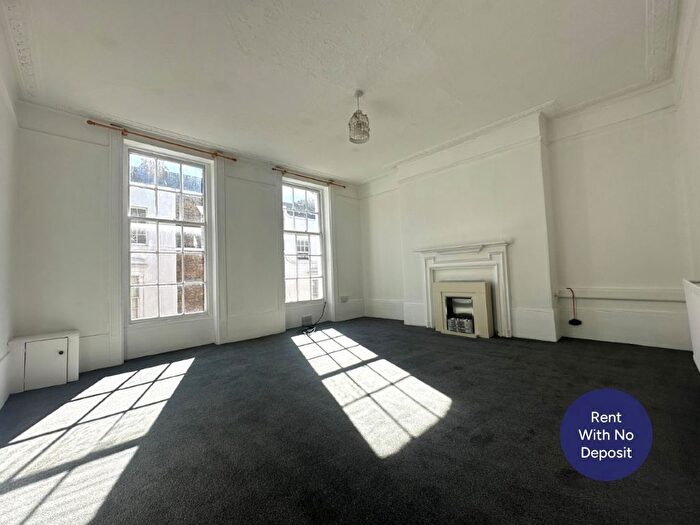 3 Bedroom Maisonette To Rent In Abbots Hill, Ramsgate, Kent, CT11