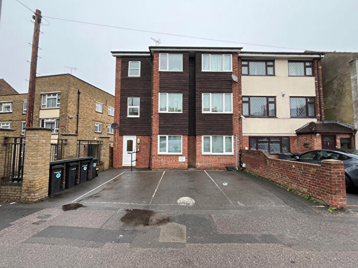 Property For Sale In Milton Road & Park Place House, Gravesend, Kent, DA12