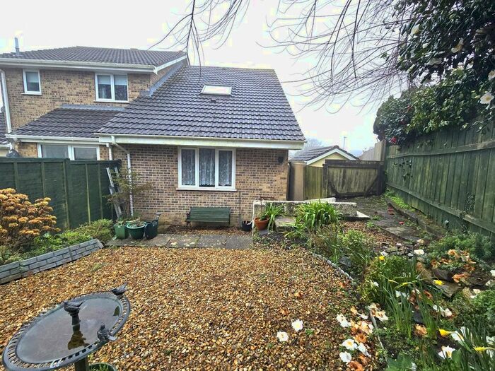 1 Bedroom Property To Rent In Ashleigh Way, Probus, Truro, TR2