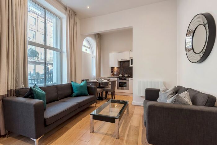 2 Bedroom Flat To Rent In Cedar House, Marylebone, London, W1U