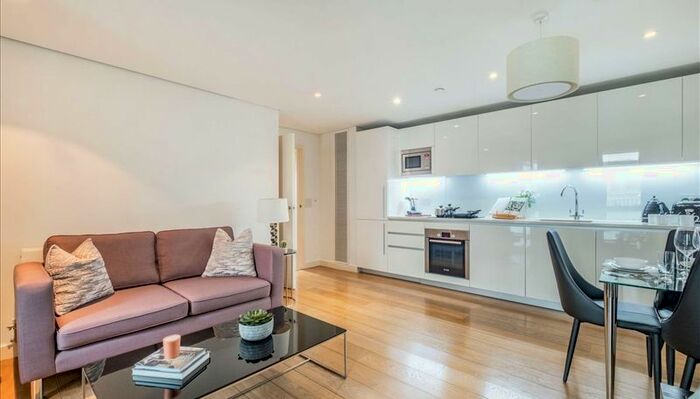 1 Bedroom Flat To Rent In Apartment, Merchant Square East, London, W2