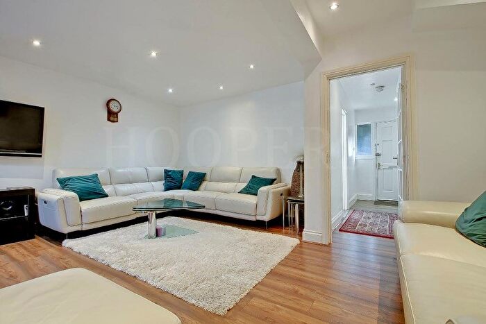 4 Bedroom Terraced House For Sale In Ballards Road, London, NW2