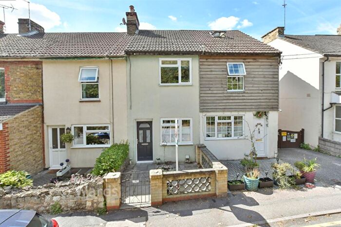 2 Bedroom Terraced House For Sale In Rochester Road, Burham, Kent, ME1