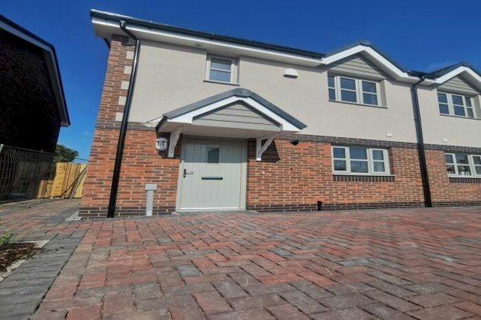 3 Bedroom Semi-Detached House To Rent In Parc Pentywyn, Conwy, LL31