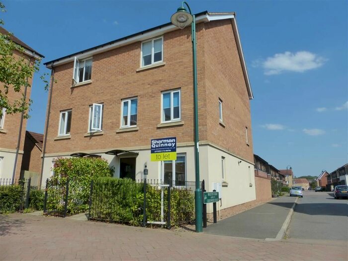 4 Bedroom Town House To Rent In Farrow Avenue, Hampton Vale, Peterborough, PE7