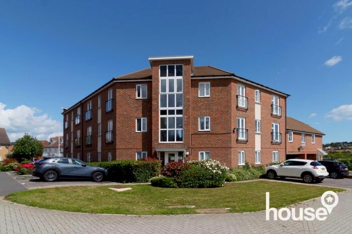 2 Bedroom Flat To Rent In Laurel Road, Minster On Sea, Sheerness, ME12