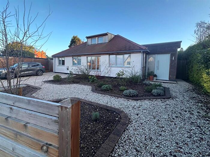 3 Bedroom Detached Bungalow For Sale In Johns Road, Radcliffe-On-Trent, Nottingham, NG12