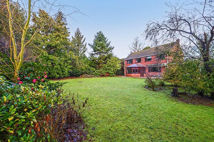 4 Bedroom Detached House For Sale In Canterbury Road, Kennington, TN25