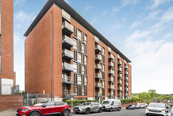 2 Bedroom Flat For Sale In Ringers Road, Bromley, BR1