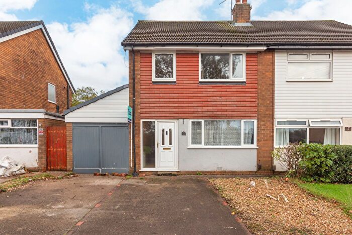 3 Bedroom Semi Detached House For Sale In Peacock Hall Road, Leyland, PR25