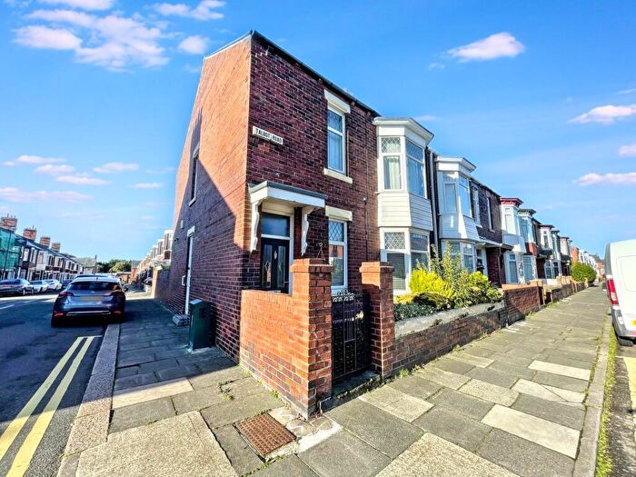 3 Bedroom Flat For Sale In Gordon Road, West Harton, South Shields, Tyne And Wear, NE34