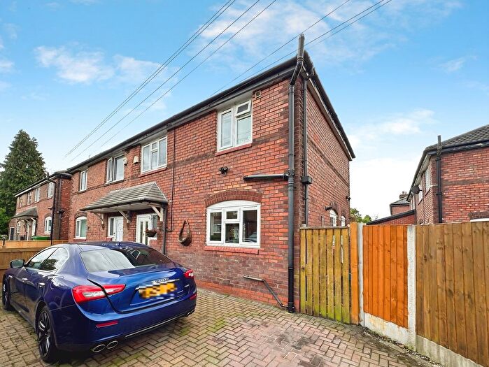 3 Bedroom Semi-Detached House For Sale In Southlea Road, Burnage, Manchester, M19
