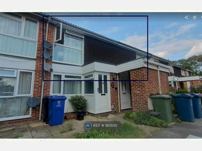 1 Bedroom Flat To Rent In Beeton Close, Hatch End, HA5