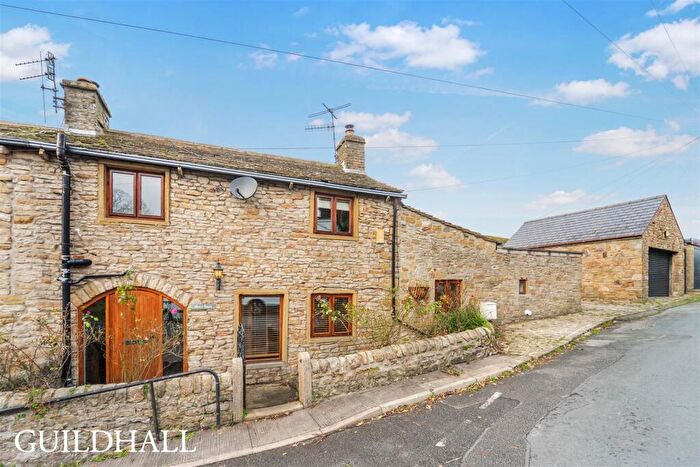 3 Bedroom House For Sale In Skipton Old Road, Foulridge, Colne, BB8