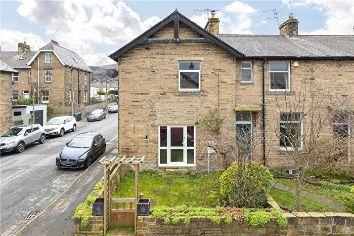 3 Bedroom End Of Terrace House To Rent In Ash Street, Ilkley, West Yorkshire, LS29
