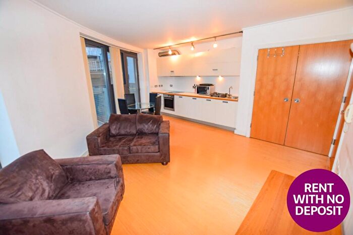 1 Bedroom Flat To Rent In The Green Building, New Wakefield Street, Southern Gateway, Manchester, M1