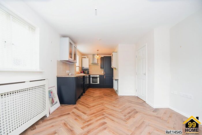 1 Bedroom Flat For Sale In Hardie Close, Tetbury, GL8
