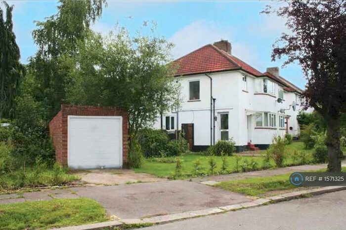 1 Bedroom Flat To Rent In Laleham Avenue, London, NW7