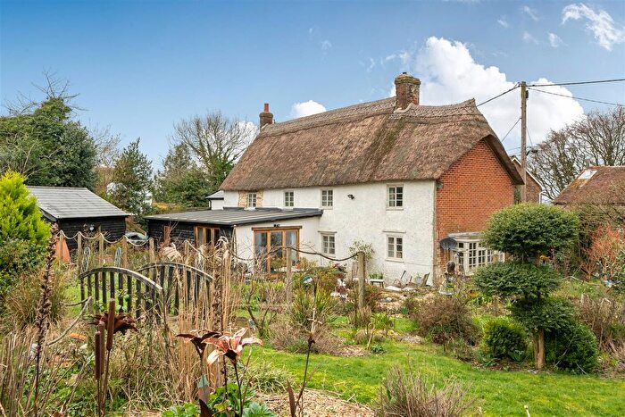 3 Bedroom Property For Sale In Kingston, Sturminster Newton, DT10