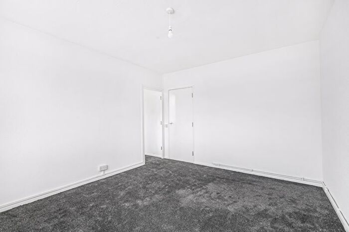 Studio To Rent In Bromley Road, Bromley, BR1