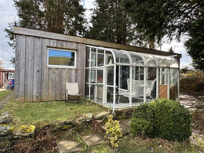 2 Bedroom Park Home For Sale In Aberdovey/Aberdyfi, Gwynedd, LL35