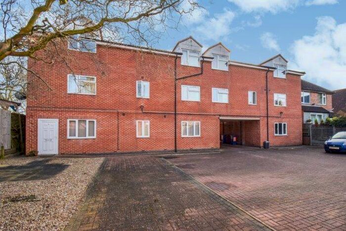 2 Bedroom Flat To Rent In Orton Road, Leicester, LE4