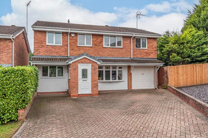 4 Bedroom Detached House For Sale In Neighbrook Close, Webheath, Redditch, B97