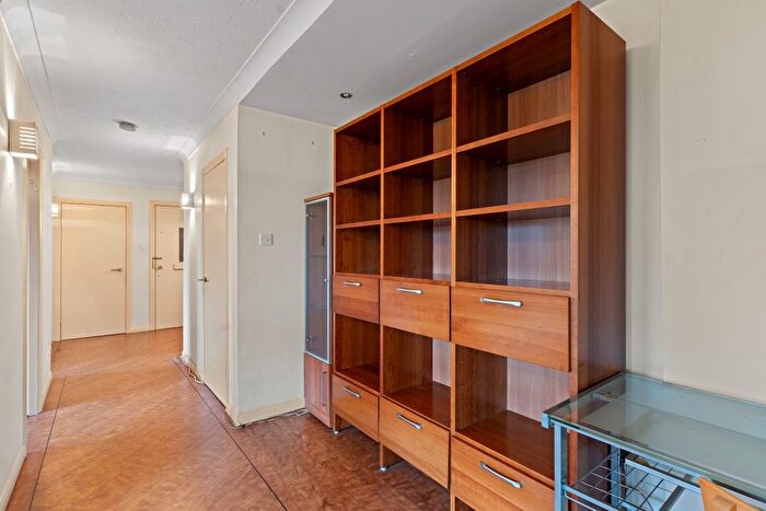 1 Bedroom Flat For Sale In Flat, Camphill Avenue, Shawlands, Glasgow, G41