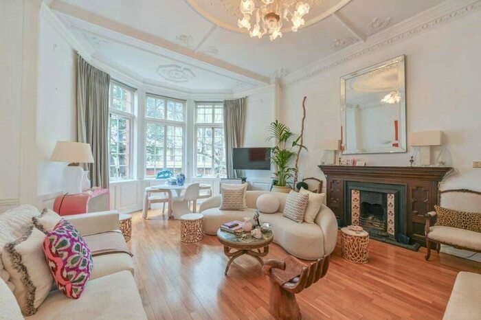 1 Bedroom Flat To Rent In Palace Court, Notting Hill, W2