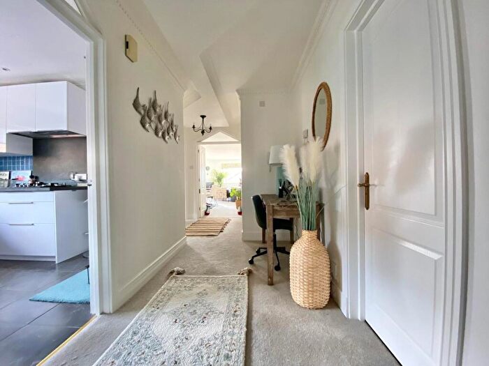 2 Bedroom Apartment To Rent In Showboat - Banks Road, Sandbanks, BH13