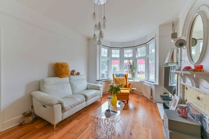 3 Bedroom Terraced House For Sale In Dalmeny Avenue, Norbury, London, SW16
