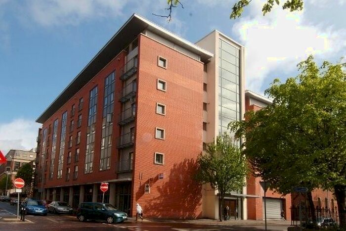 2 Bedroom Flat To Rent In Sussex Place, Belfast, BT2