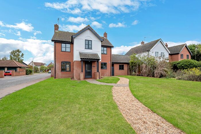 4 Bedroom Detached House For Sale In The Street, Woolpit, Bury St. Edmunds, IP30
