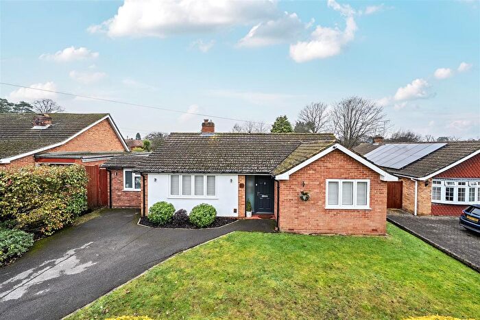 3 Bedroom Detached Bungalow For Sale In Pine Drive, Finchampstead, Berkshire, RG40