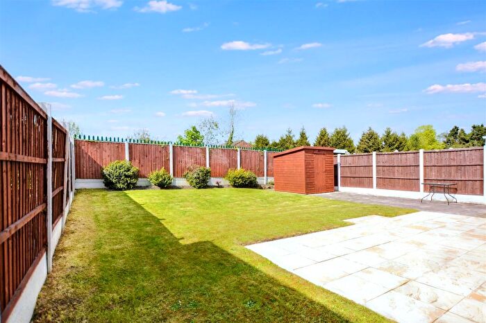 2 Bedroom Detached Bungalow For Sale In Moorsholm Drive, Wollaton, Nottingham, NG8