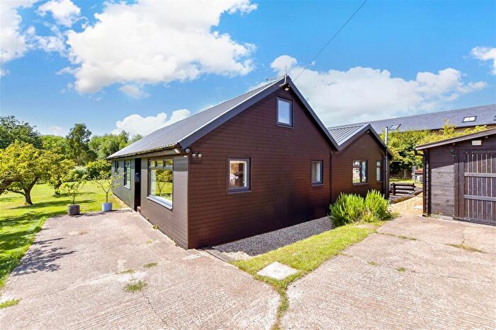 3 Bedroom Detached Bungalow For Sale In Cooling Road, High Halstow, Rochester, Kent, ME3