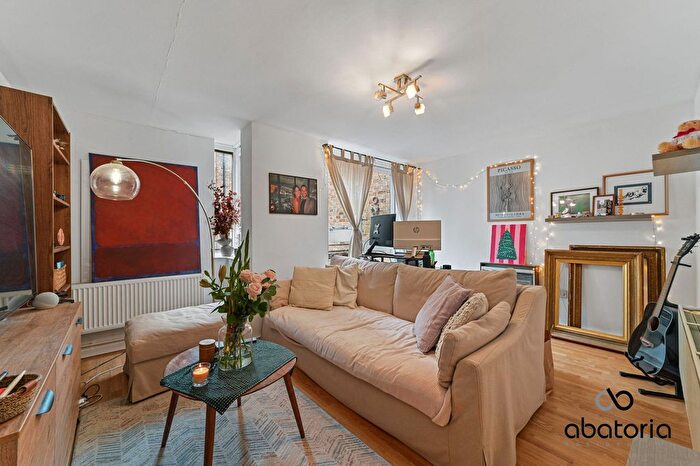 1 Bedroom Flat To Rent In St. Katharine's Way, London, E1W