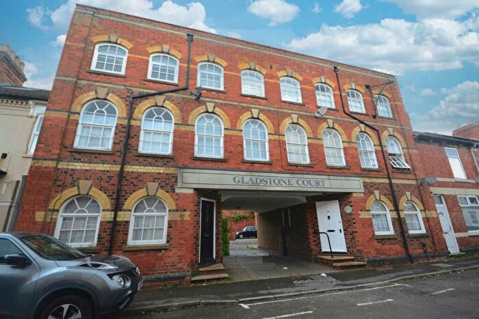1 Bedroom Apartment To Rent In Gladstone Street, Kettering, NN16