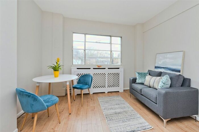 Studio To Rent In Broadwalk Court, Palace Gardens Terrace, W8