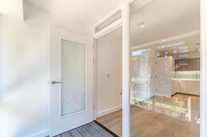 2 Bedroom Apartment To Rent In Burnell Building, Brent Cross, NW2