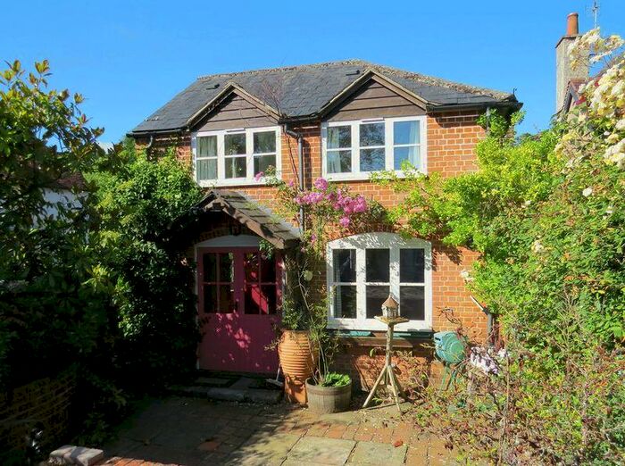 4 Bedroom Semi-Detached House To Rent In Selborne, Nr Petersfield / Alton, Hampshire, GU34