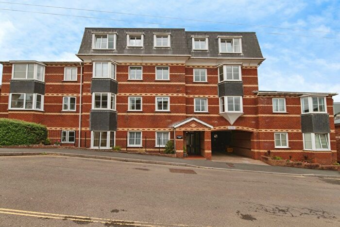 2 Bedroom Flat For Sale In Little Bicton Place, Exmouth, Devon, EX8