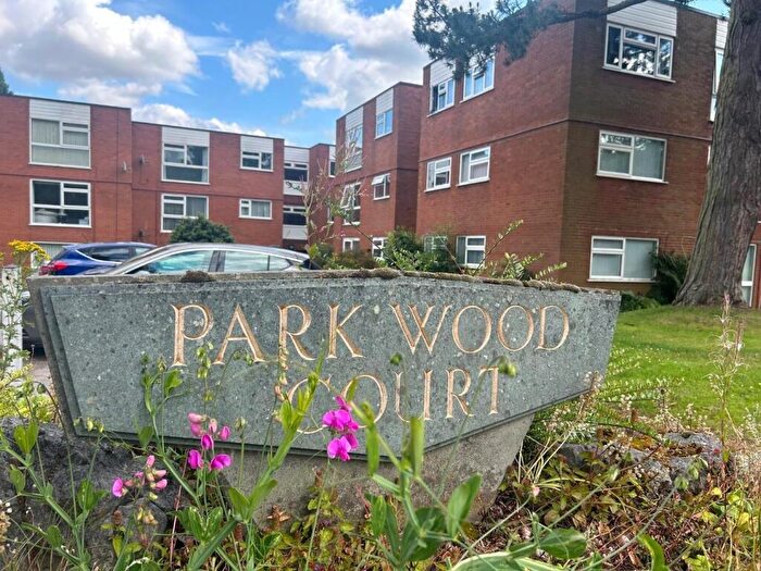 2 Bedroom Flat To Rent In Walsall Road, Four Oaks, B74