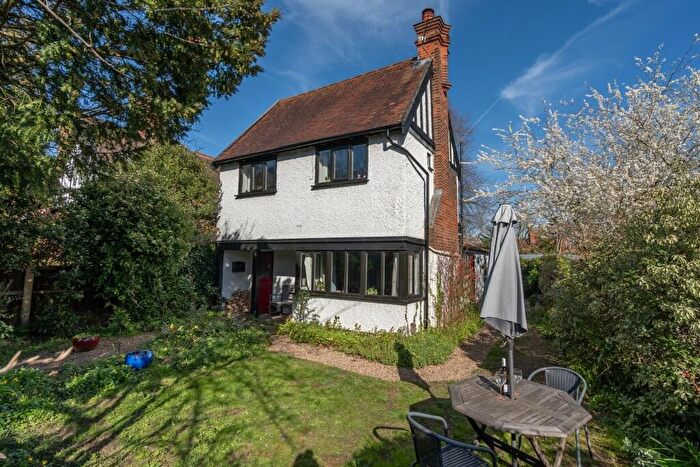 3 Bedroom Detached House For Sale In Thorpe St Andrew, NR7